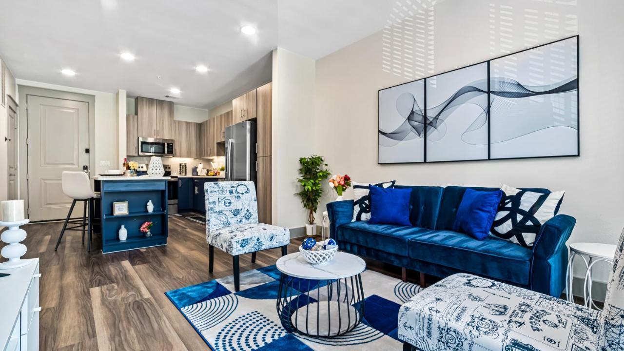 Cozy Retreat-Free Reserved Parking-Pool Addison Exterior foto